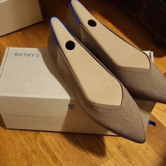 Rothy's Shoes - NIB Rothy's The Point - Portobello